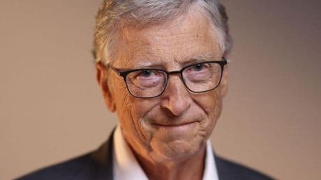 Bill Gates está convencido de que puede cambiar el mundo, pero los expertos creen que solo lo está empeorando: “Para mí, la filantropía no es un sacrificio, es divertido y reconfortante”