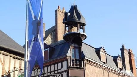 France's 'most Scottish town' once ruled by Scots family where locals wear kilts