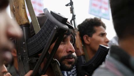Yemenli Husiler İsrail'in güneyini füzeyle vurdu
