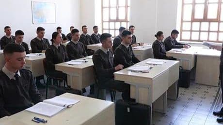 7 dili ileri seviyede öğreniyorlar! TSK'nın subay adayları Kuleli'de