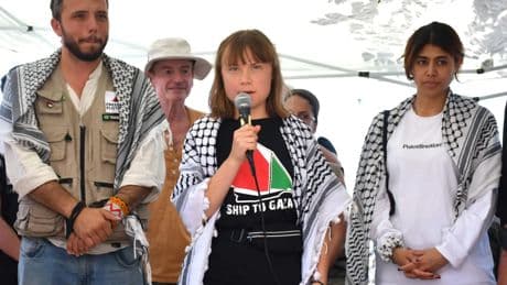 Greta Thunberg denuncia hostigamiento de drones israelíes en su viaje a Gaza