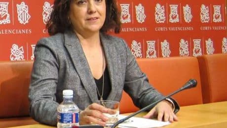 Ninet, en el ojo del huracán: la mujer de Ángel a la que la Diputación de Valencia investiga por su falsa titulación