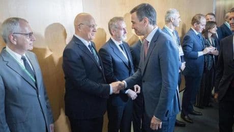 La fusión a tres con Unicaja y Abanca, alternativa del Sabadell frente a la opa