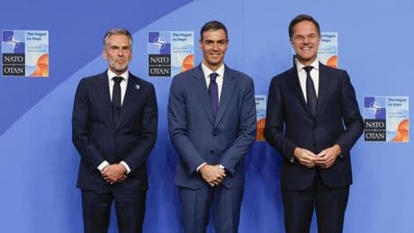 Última hora de la cumbre de la OTAN, en directo | Críticas de los aliados contra la postura de España al gasto militar: "Lo de que llega con el 2,1% no es correcto"