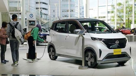 Japanse autoreus Nissan grijpt hard in na miljardenverlies: fabrieken dicht en 20.000 banen weg