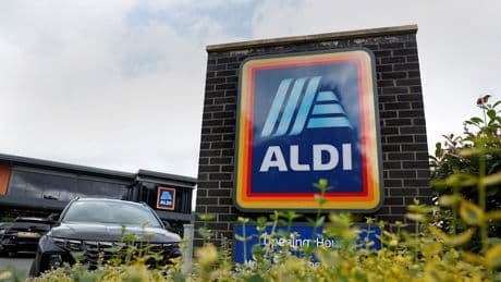 Die beiden Einzelhandels-Riesen - Aldi Nord und Aldi Süd: Mega-Fusion in Sicht?