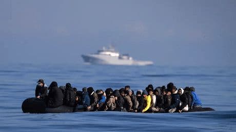 UK is ‘El Dorado’ for migrants who get hotels and handouts, French MP slams as 1,100 cross Channel in just 1 day