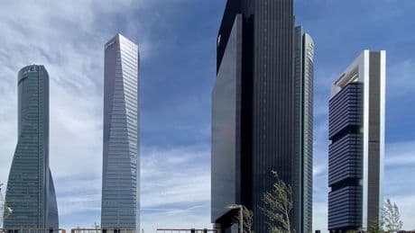 El grupo filipino Emperador compra la mitad que no tenía de la Torre Caleido por 76 millones
