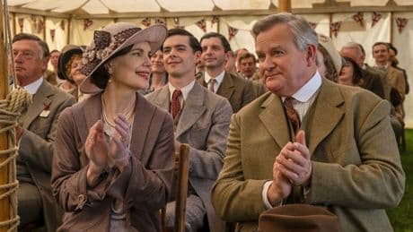 Secrets of the real Downton Abbey - freezing aristocratic castle and thieving dogs