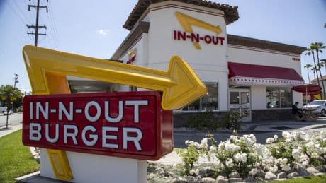 California's burger wars heat up as Habit Burger & Grill trolls In-N-Out with new billboard