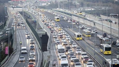 İstanbullular dikkat! Yarın bazı yollar trafiğe kapatılacak