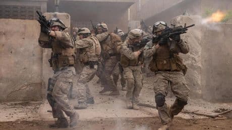 Warfare: Tiempo de guerra: el desconcertante y culpable espectáculo de matar (****)
