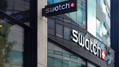 Swatch entschuldigt sich nach Rassismusvorwürfen und zieht Werbung zurück