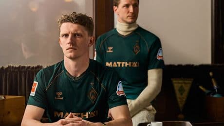 Huldigung für 60 Jahre Meisterschaft - Werder mit Spezial-Trikot ins Euro-Endspiel