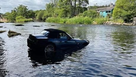 Car abandoned in river in Aberdeen as driver nowhere to be seen