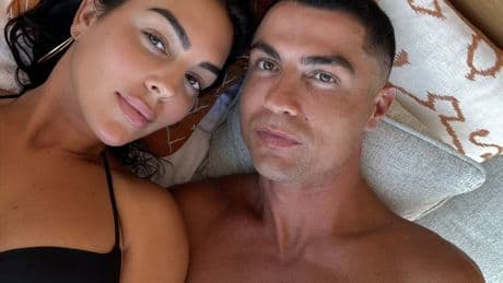Cristiano Ronaldo e Georgina, nozze con “clausola d’oro”: 114mila dollari al mese e villa di lusso in caso di divorzio