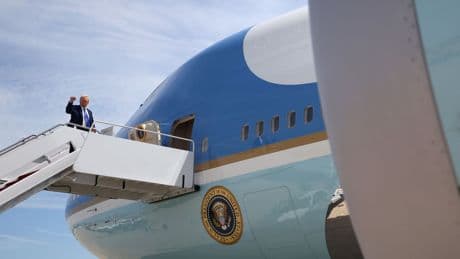 Trump says it would be "stupid" not to accept free jet from Qatar