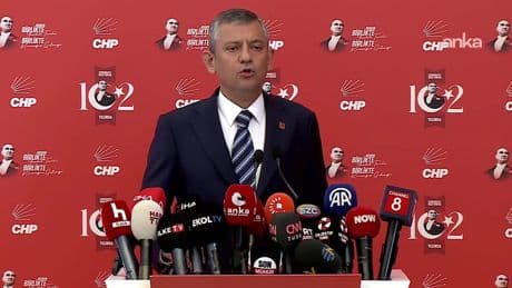 Özgür Özel: Bir dönemin sonu, yeni bir dönemin başlangıcındayız