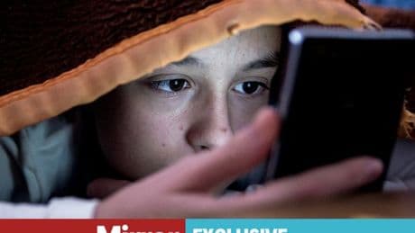 Youngsters could face two-hour social media cap per app in new online safety package