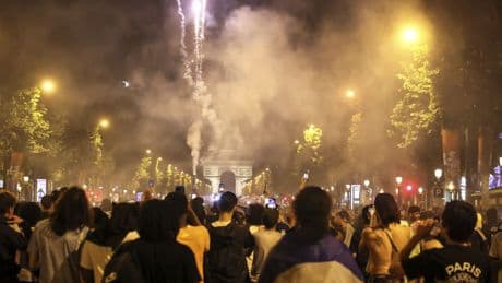 Feestelijke sfeer in Parijs slaat om: twee doden na Champions League-zege PSG