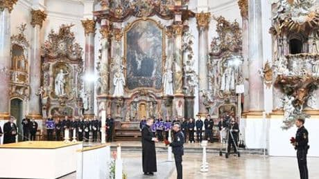 Riedlingen: Angehörige und Retter trauern um Opfer des Zugunglücks
