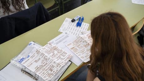 Casi 24.000 alumnos valencianos inician hoy la PAU de un curso marcado por la dana