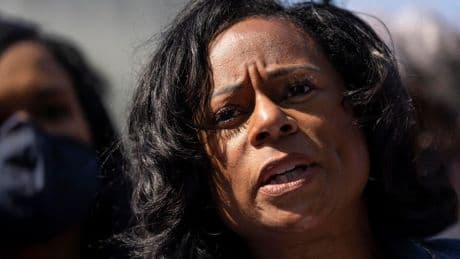 Texas Democrat Will Stay In State Capitol Overnight In Protest Against Republicans’ Police Escort Requirement