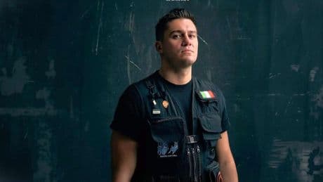 Zazza el italiano, documentalista: “Me han atracado ya 5 veces en el Raval, mientras que en la Mina nunca me ha pasado nada, hay droga y delincuencia, pero si no molestas al negocio no pasa nada”