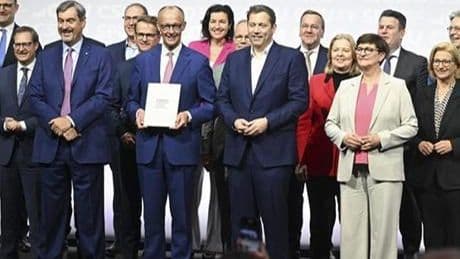 İşte Almanya'nın yeni kabinesi: 8'i kadın 17 bakan, 1'i Türk kökenli