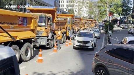 Sarıyer'de çöken yolu onarma çalışmaları devam ediyor