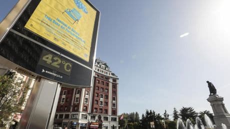 La factura de la luz se dispara en plena ola de calor pese al récord de generación de energía fotovoltaica en España