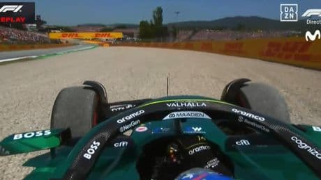 El sustazo en la salida y posterior excursión de Alonso que condicionaron su carrera en Barcelona