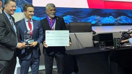 Un especialista del Clínico San Carlos, mejor oftalmólogo joven de América, España y Portugal