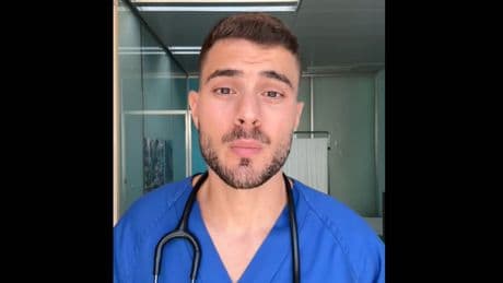 Víctor Espuig, médico de familia: "Hacer una resonancia cuando no está indicado te puede causar más problemas que soluciones"