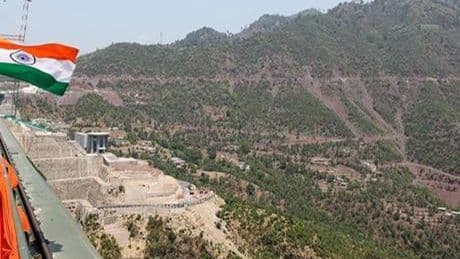 Dünyanın en yüksek demir yolu köprüsü açıldı