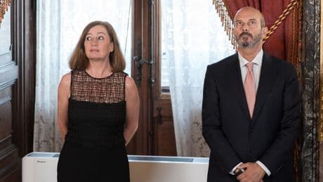Armengol se declara &quot;absolutamente institucional&quot; para evitar contestar a Aldama
