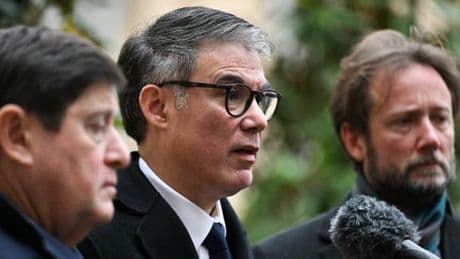 Congrès du PS : la guerre des chefs a commencé pour prendre la tête du parti
