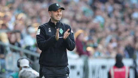 Als es um die Werder-Startelf geht... - Plötzlich singt Werner wie eine TV-Legende