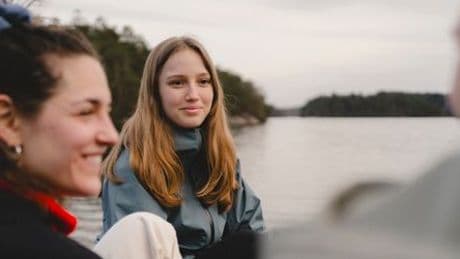 Erziehung in der Pubertät: Wie viel Aufmerksamkeit brauchen Teenager?