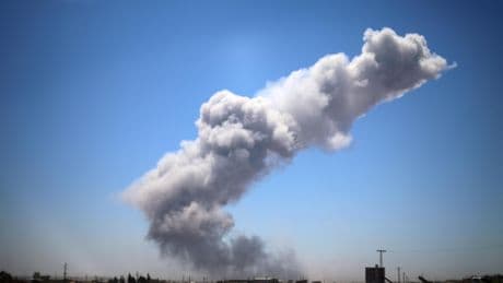 Syrie : au moins 12 morts et plus de 100 blessés dans une série d’explosions au nord-ouest du pays