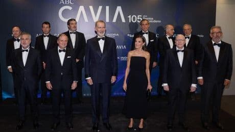 Los Reyes entregan los Premios Cavia 2025