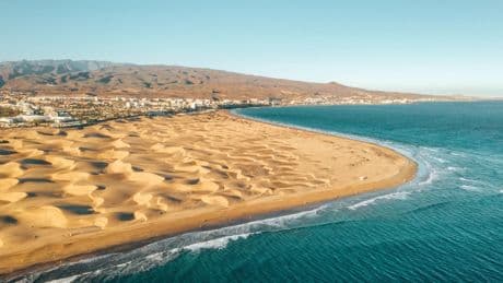 Muere una mujer tras sufrir un ahogamiento en el Faro de Maspalomas
