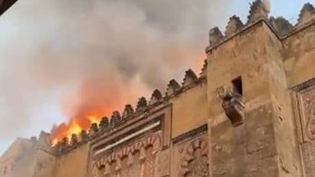 Brand in Mezquita, historische voormalige moskee Cordoba