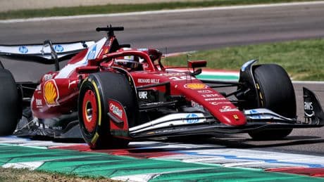 Gp Imola, la diretta: Piastri prova a scappare, Verstappen e Norris lo braccano. La Ferrari parte indietro