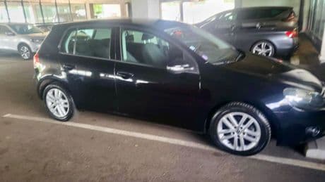 Elle achète une Volkswagen Golf chez un concessionnaire, et découvre que le rappel d’airbag Takata n’a pas été effectué