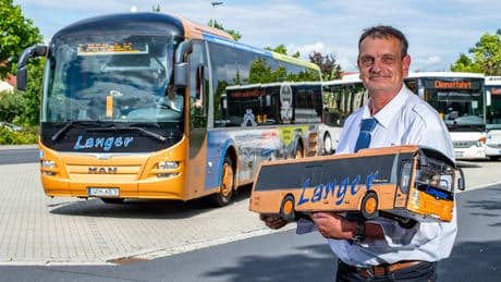 Bastler und Busfahrer Thomas (60) aus Sachsen - „Chef, ich habe unsere Busse geschrumpft!“