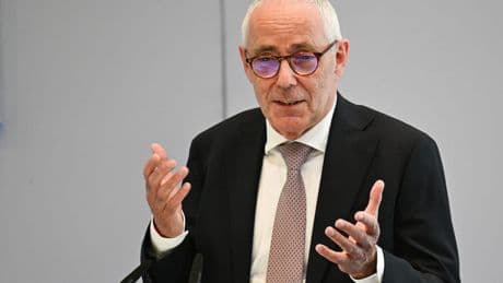 Wirtschaft: DIHK-Chef Peter Adrian fordert Merz-Regierung zu Maßnahmen auf