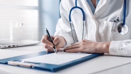 Özel hastanelerde çalışan doktorlara yeni statü: SSK’lı hekim dönemi başlıyor