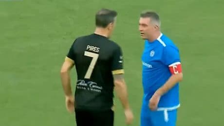 Voll ins Gesicht! - Legenden gehen aufeinander los