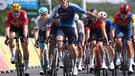 Stewart encuentra la rueda buena